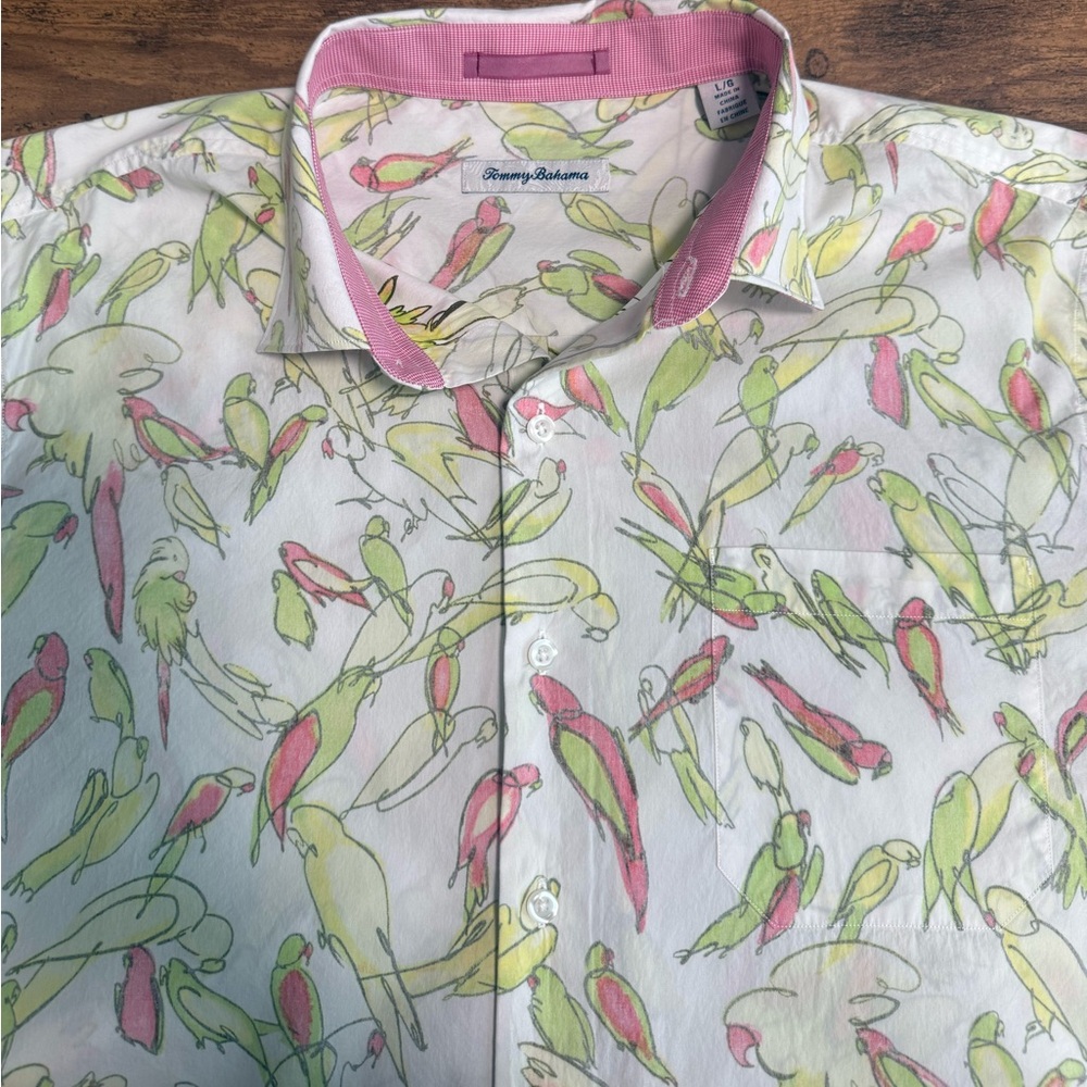 Tommy Bahama Loro Fiesta Men’s Large Cotton/Silk Blend Bird Print Button Shirt